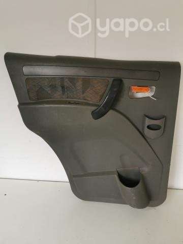 Tapiz Puerta Trasera Izq Pick Up 2.2 2016