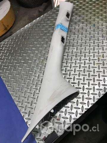 Tapiz cubre pilar sup del der Ford Ranger 3.2 2018