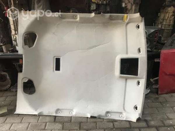 Tapiz techo con detalle Mahindra