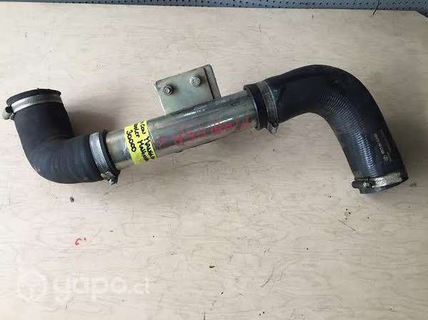 Manguera negra Intercooler Mahindra 2.6