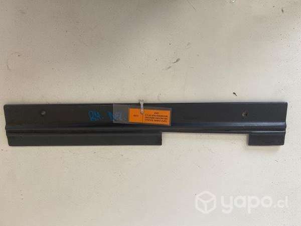 Tapiz cubre zocalo del de Pick Up 2016 2.2