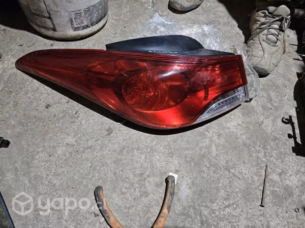 Foco trasero hyundai elantra 2015 lh