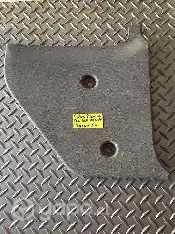 Tapiz cubre pilar delantero inferior dere Mahindra