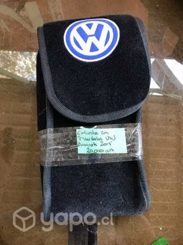 Extintor con triangulos Volkswagen Amarok 2015