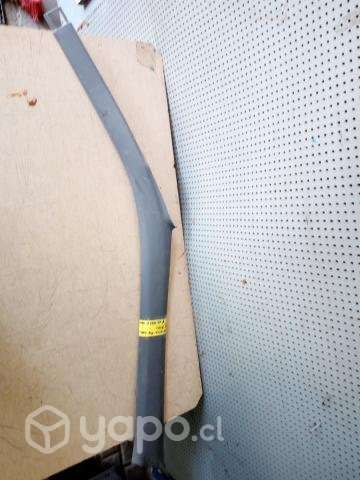 Tapiz cubre pilar del sup izq Ford Ranger Tailande