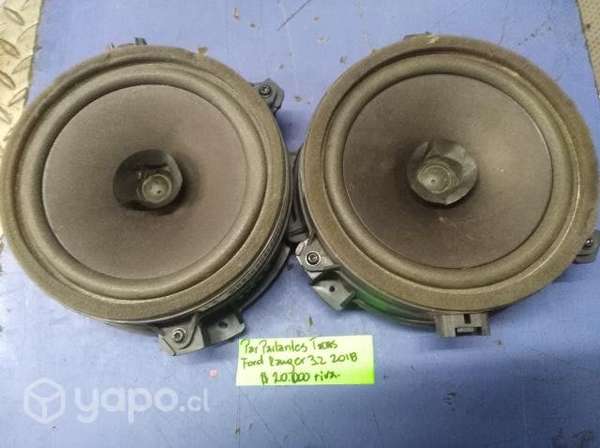 Par parlantes traseros Ford ranger 3.2
