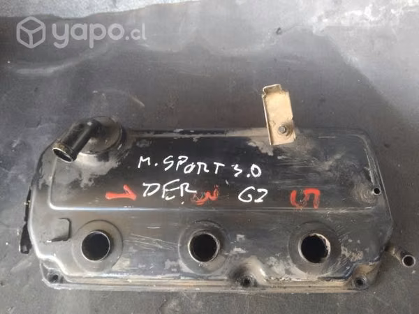 TAPA DE VALVULA DERECHA MONTERO SPORT 3.0 v6 98-20