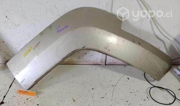 Moldura Tapabarro Trasero Izquierdo (JCH063) Jeep