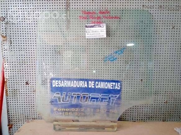 Vidrio puerta trasero derecho Ford Ranger Tailande
