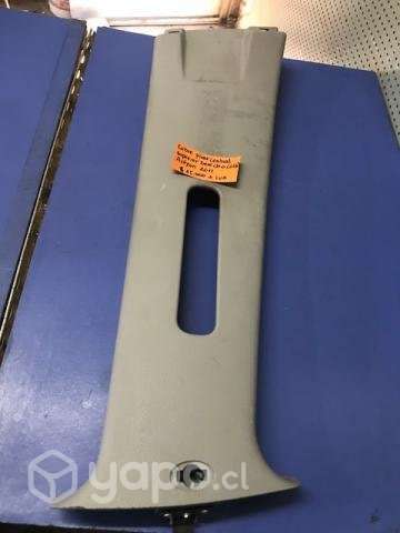 Tapiz cubre pilar central sup der Ssangyong Actyon