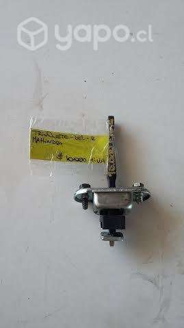 Trinque delantero derecho mahindra