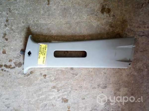 Tapiz cubre pilar central sup izq Ssangyong Actyon