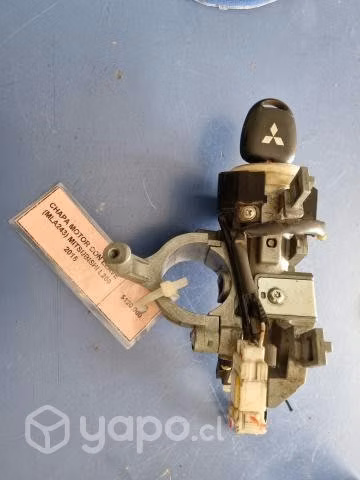 Chapa motor con llave L200 2015