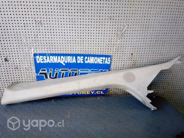 Tapiz cubre pilar del sup izq Ford Transit 2017-20