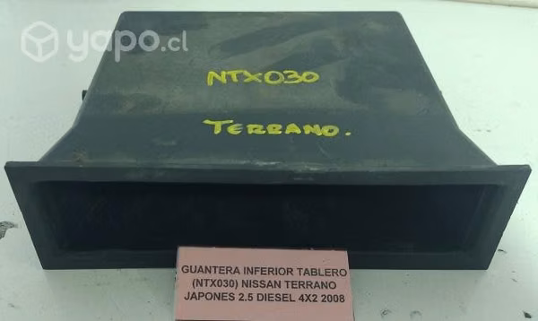 Guantera Infer Tablero (NTX030) Nissan Terrano Jap