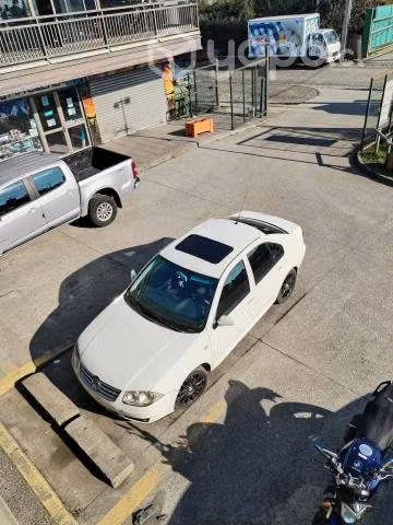VOLKSWAGEN BORA 2011