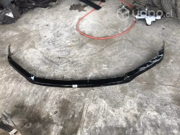 Moldura bajo opticos y mascara Ford F150 2019
