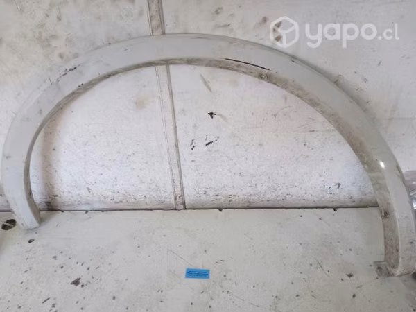 Moldura Pasa Rueda Tras Izq (FFL249) F150 5.0 Lar