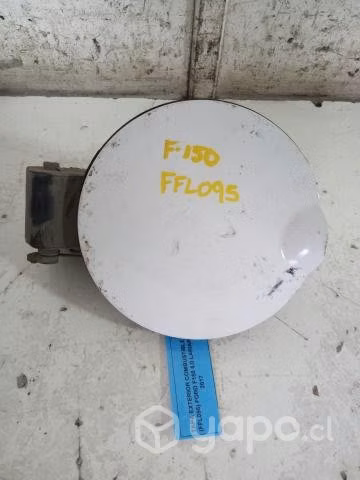 Tapa Exterior Combustible (FFL095) Ford F150 5.0 L