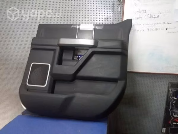 Tapiz puerta trasera izquierda Ford F150 2019 Plat