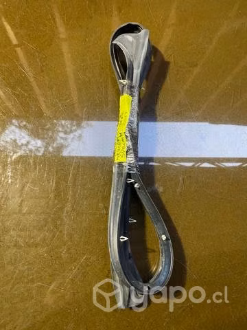 Goma superior puerta del izq Merc Benz Sprinter