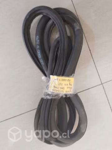 Goma contorno pilar delantera izquierda Mg zs 2019