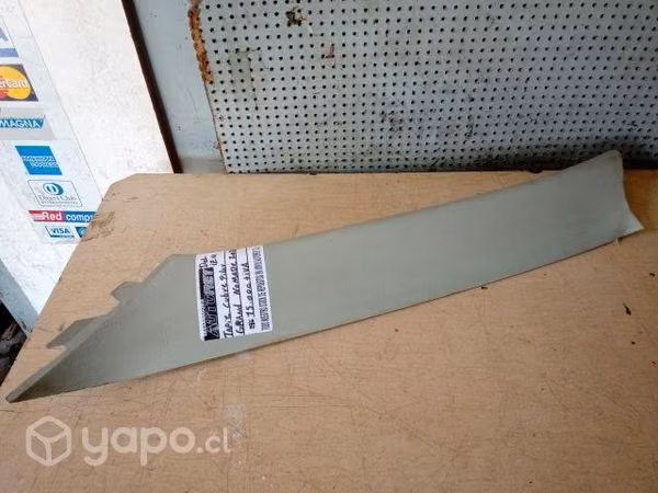 Tapiz cubre pilar delant sup izq Grand Nomade 2016
