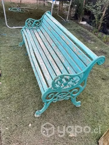 Banco de madera y hierro para jardín