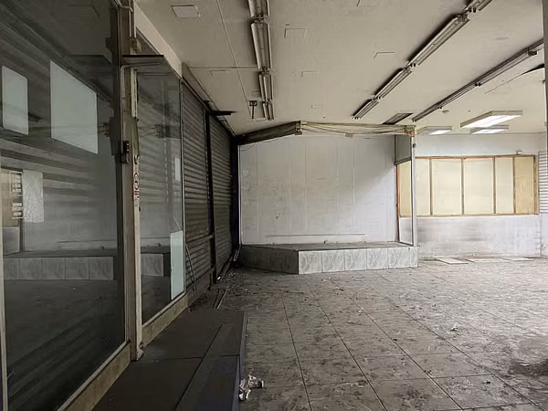 Local SE ARRIENDA LOCAL COMERCIAL EN CALLE ESMERALDA (CÓD. 362)