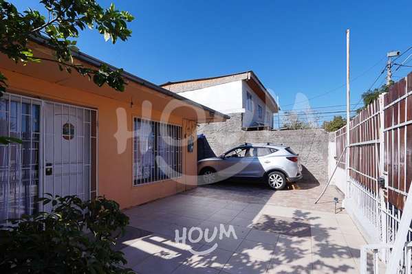 Casa en Calle Central