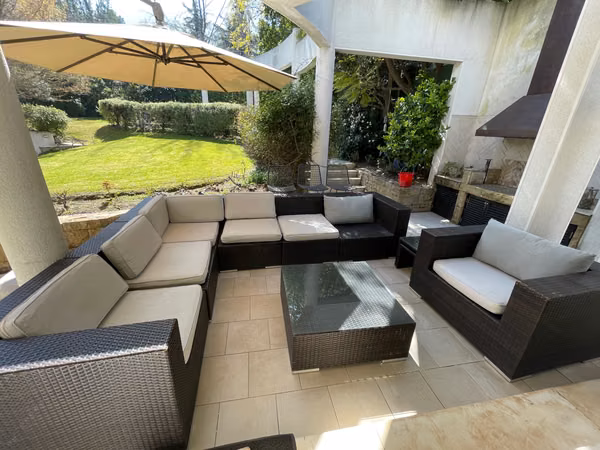 Gran residencia (43707)