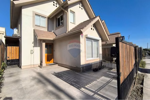 En venta hermosa casa en buin