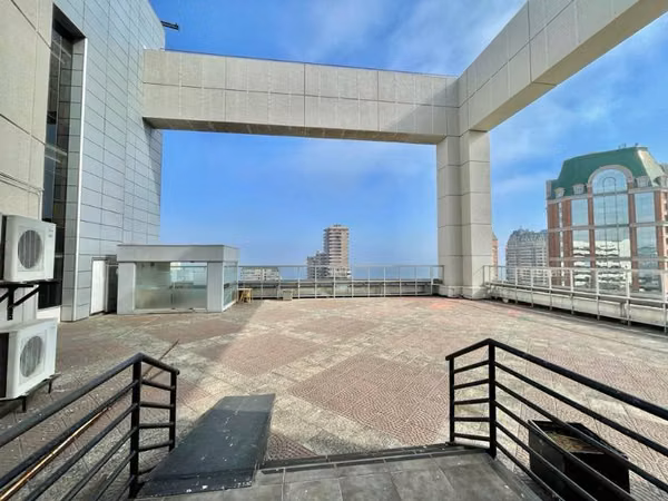 ARRIENDO OFICINA 1.438 MT2 VIÑA DEL MAR