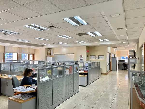 ARRIENDO OFICINA 1.030 MT2 VALPARAISO