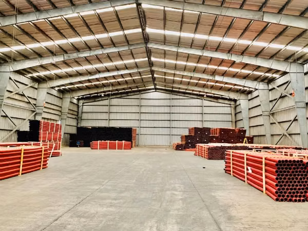 VENTA BODEGA 1.200 MT2 PLACILLA