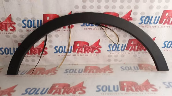 MOLDURA DE RUEDA TRASERA DERECHA PARA GS3 OLD