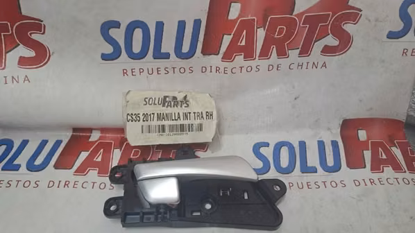 MANILLA INTERIOR TRASERA DERECHA PARA CS35 2017