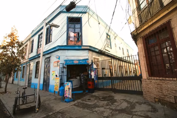Casa con espacios para rentar (66351)