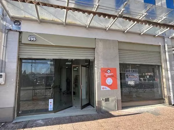 Local Comercial, ex Librería, sector Centro (73346)