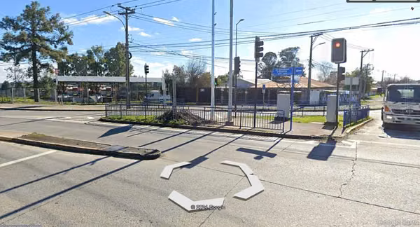 Vendo terreno comercial, ideal para mall Chino, bodegas, etc.