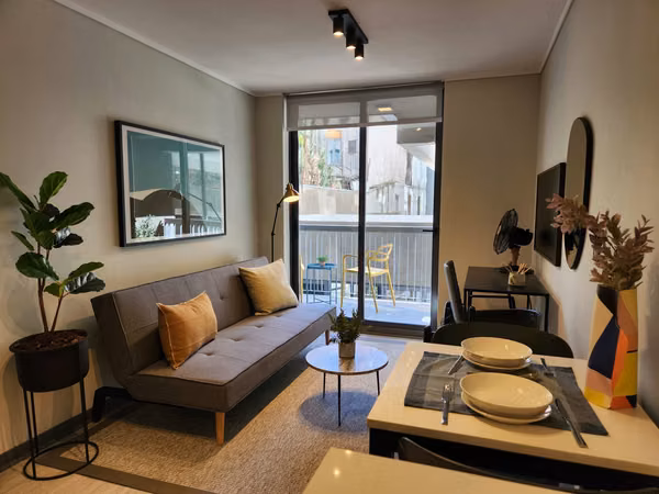 Arrienda departamentos 1D+1B en Ejército Libertador (Santiago Centro)