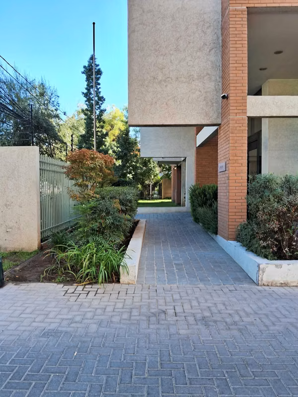 HERMOSO DEPARAMENTO VENTA METRO IRARRAZAVAL 3 DORMITORIOS