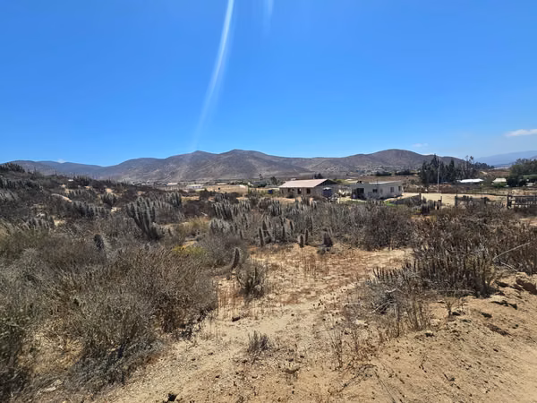A 10 min del aeropuerto de La Serena, Camino al Valle de Elqui.