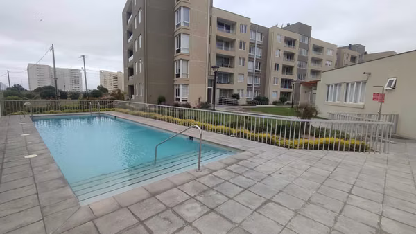 Espacioso departamento amoblado (83972)