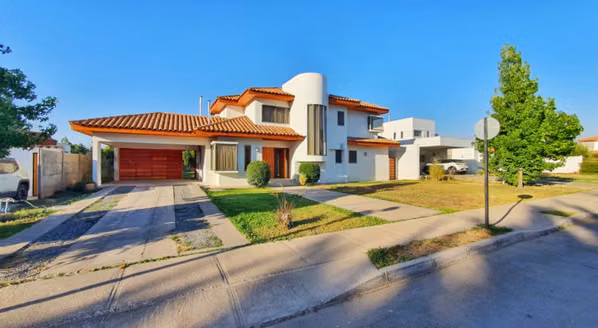 Se vende casa en Condominio Los Pensamientos de Rinconada de Los Andes