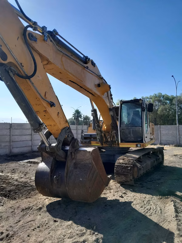 Excavadora Liebherr 934 - 2016