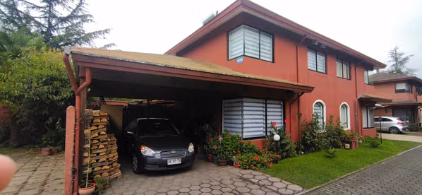 Preciosa casa en Condominio Río Verde