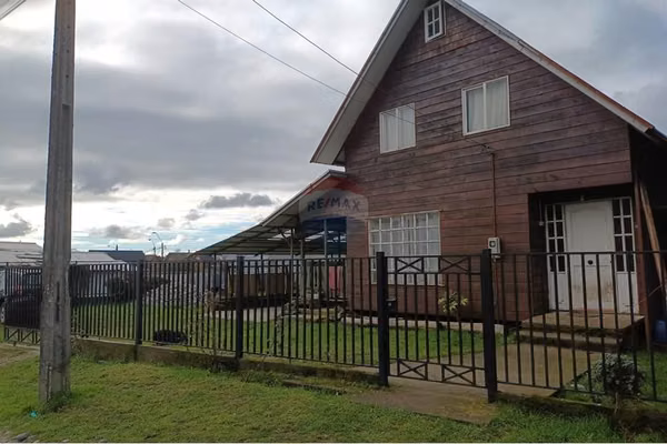 Se vende casa a pasos del mall paseo alerce