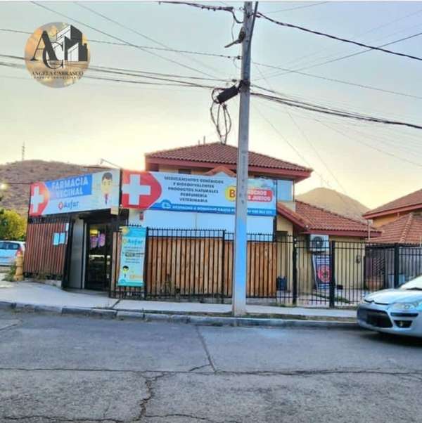 Oportunidad 4.200 uf se vende propiedad con local comercial,