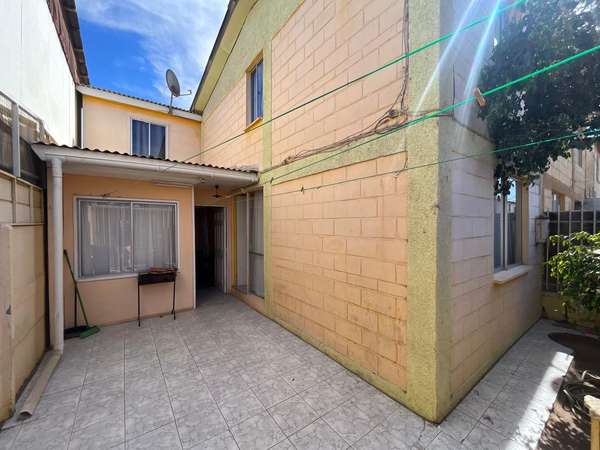 Se vende Casa Sector El Palomar (amoblada)